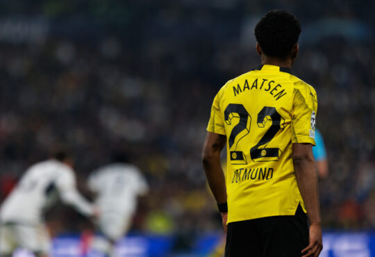 Maatsen im Trikot von Borussia Dortmund